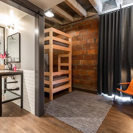 Moxy Nashville Downtown Экстерьер фото