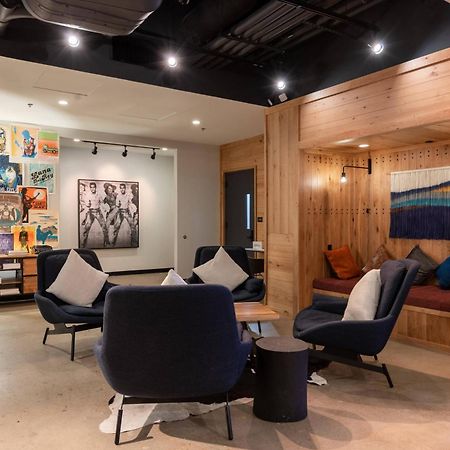 Moxy Nashville Downtown Экстерьер фото