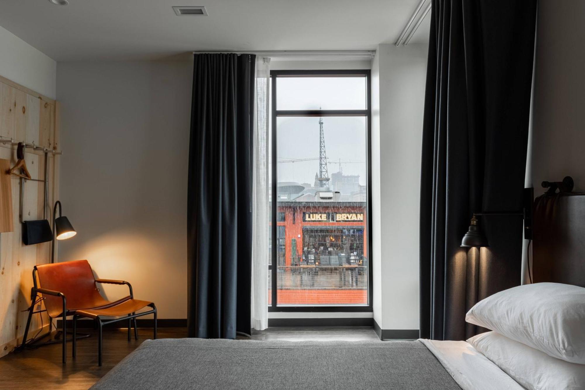 Moxy Nashville Downtown Экстерьер фото